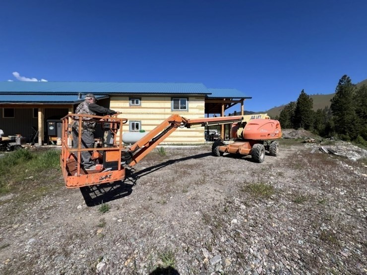 2011-jlg-460sj-image-1