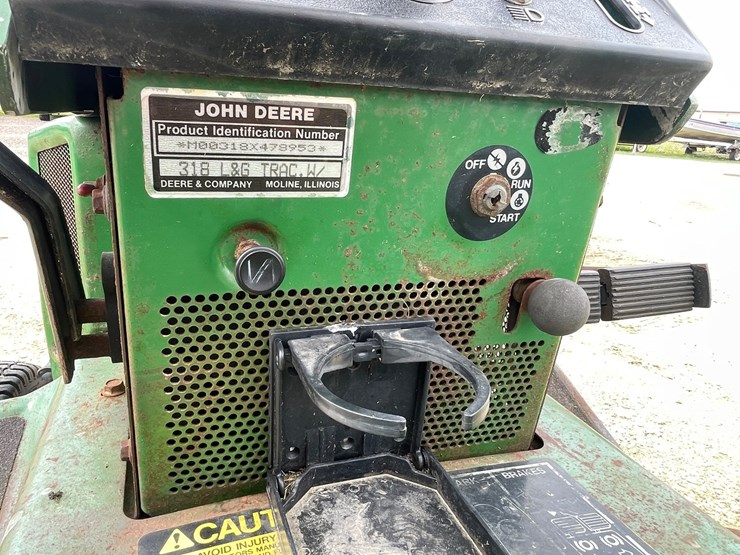 john-deere-318-image-13