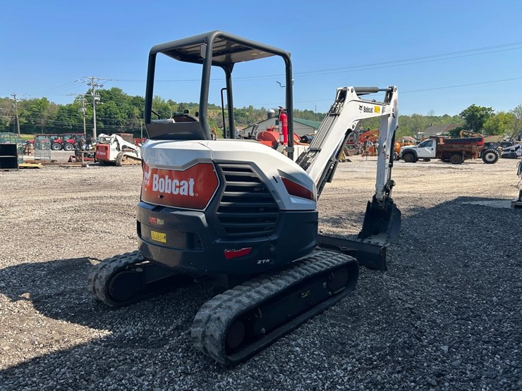 2019-bobcat-e35-image-4