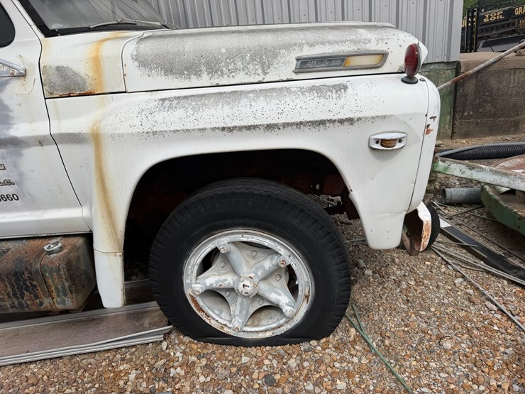 ford-600-image-11