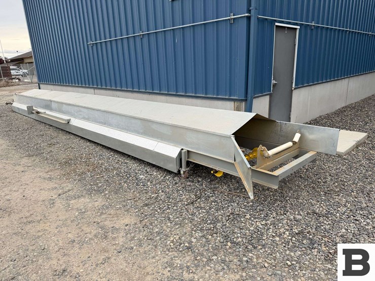 building-infeed-conveyor-image-2