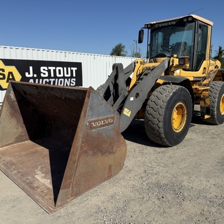 2010 VOLVO L60F
