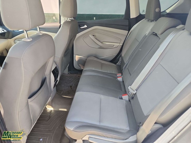 2014-ford-escape-se-image-15