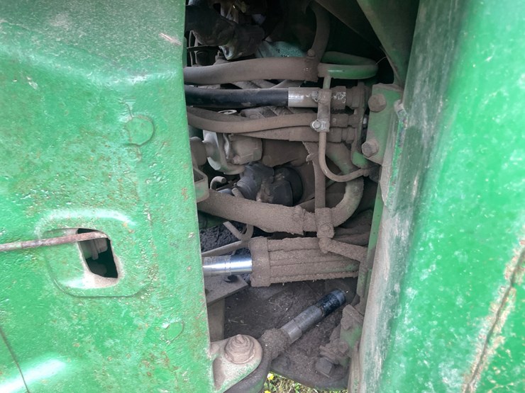 john-deere-8640-image-43