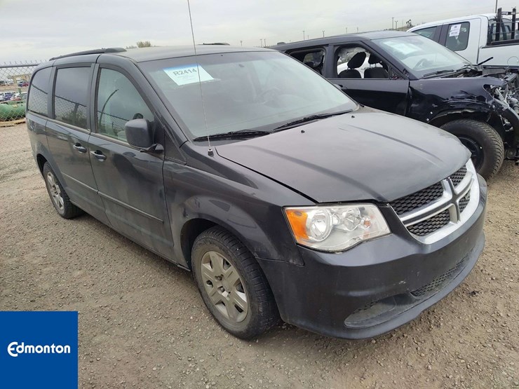 2012-dodge-grand-caravan-image-11