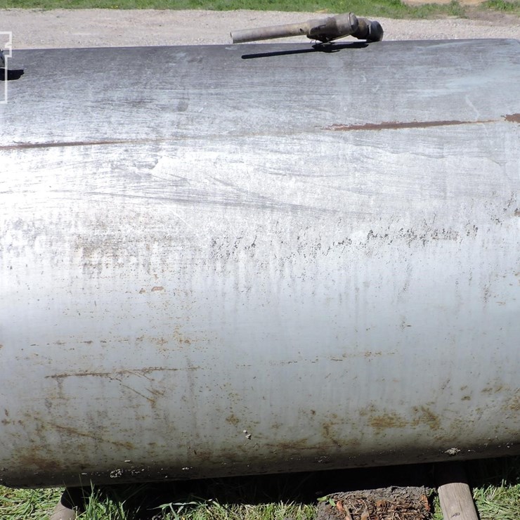 GRAVITY FLOW FUEL TANK