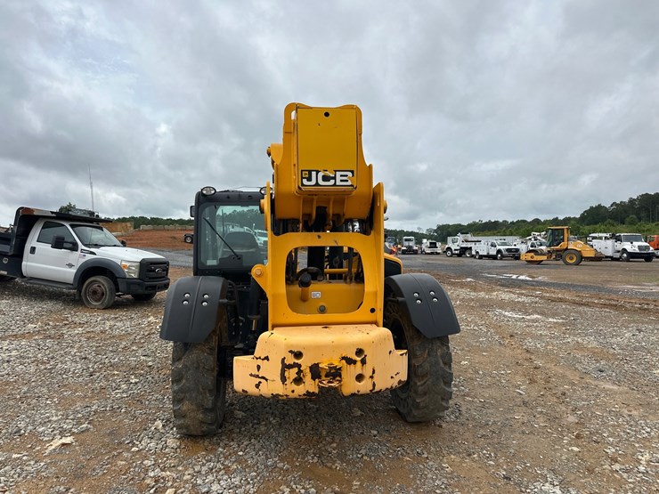 2016-jcb-512-56-image-3