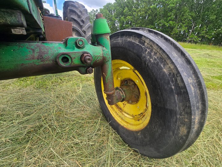 john-deere-4020-image-57