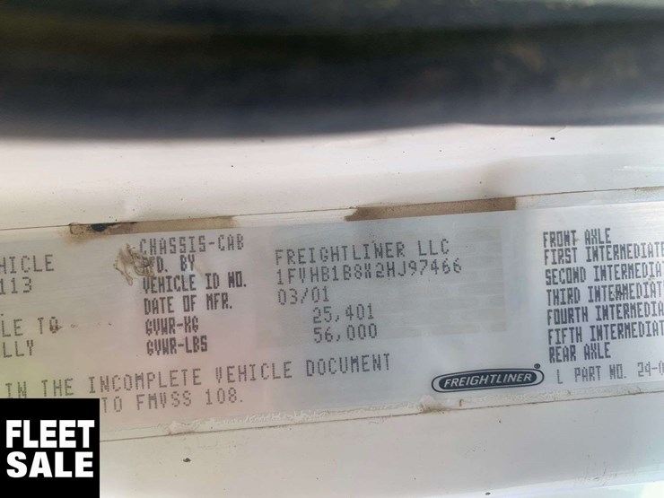2002-freightliner-fl106-image-15