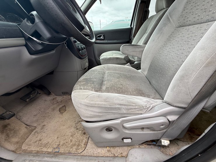 2008-chevrolet-uplander-image-25