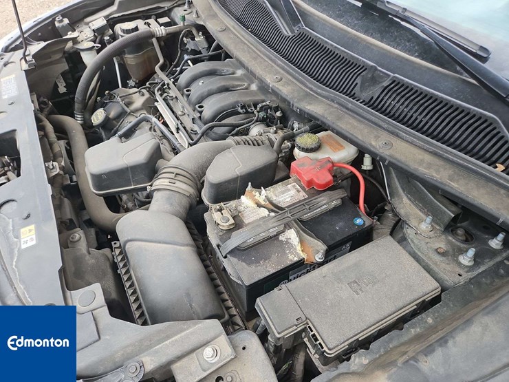 2019-ford-explorer-image-22