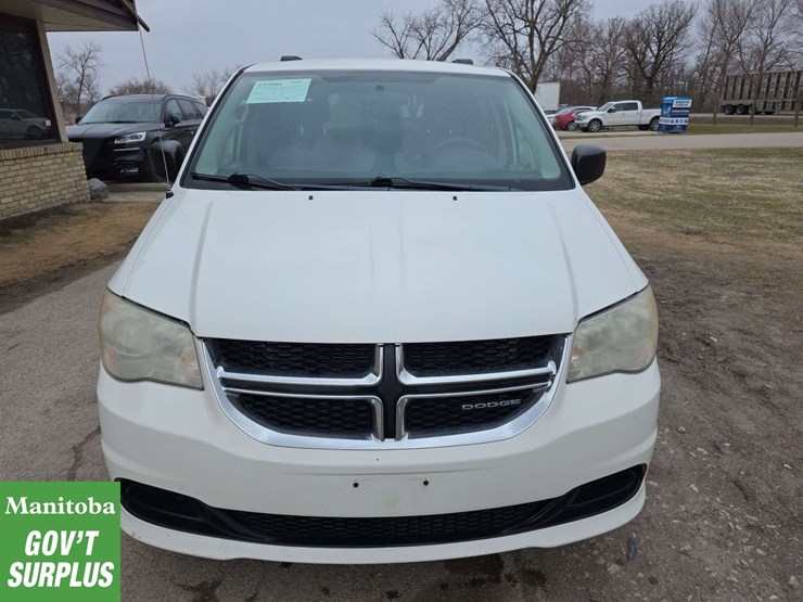 2011-dodge-grand-caravan-image-9