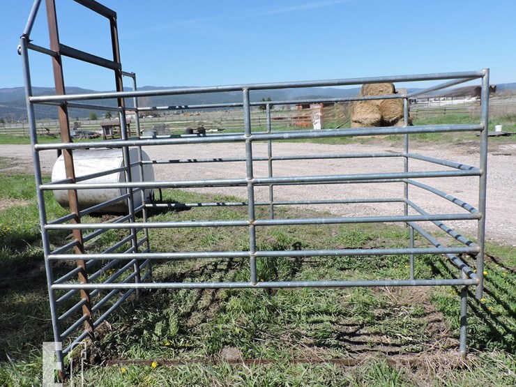 slide-in-livestock-hauling-rack,-fits-8’-pickup-be-image-1