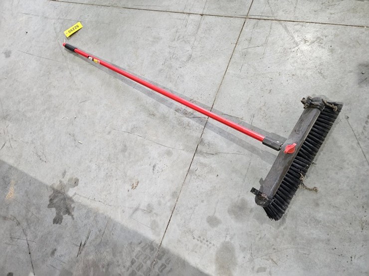 #6226-•-broom-image-3