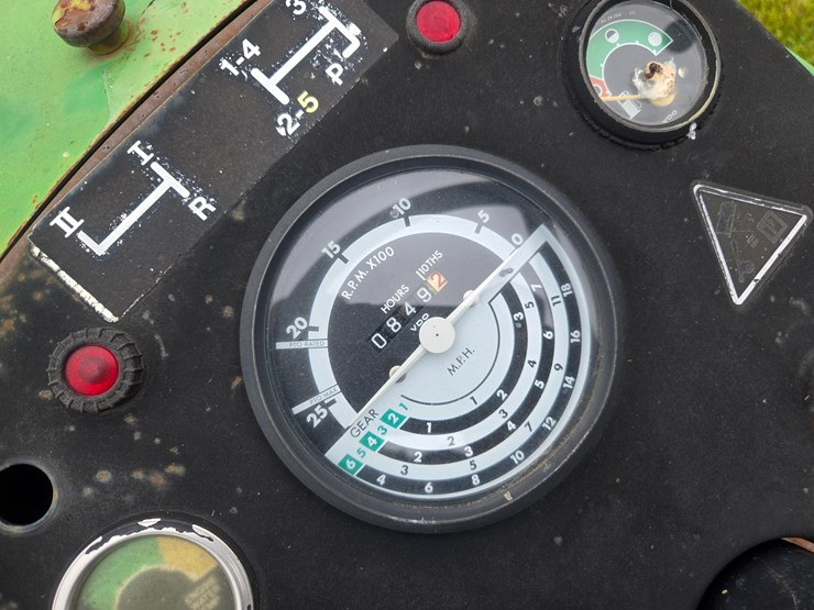 john-deere-2840-image-29