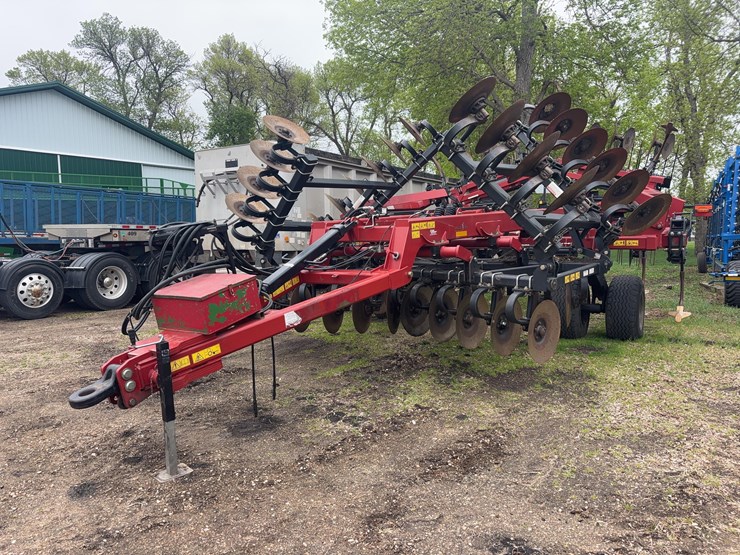 2017-case-ih-875-ecolo-tiger-disk-ripper-image-1