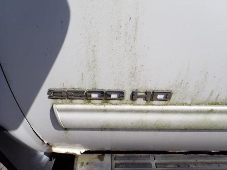 2014-chevrolet-silverado-3500hd-image-22