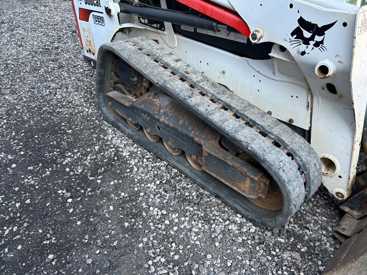 2020-bobcat-t550-image-12