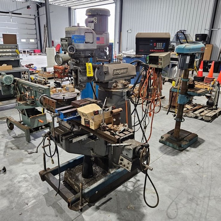 #6185 • Bridgeport 11040019 Mill