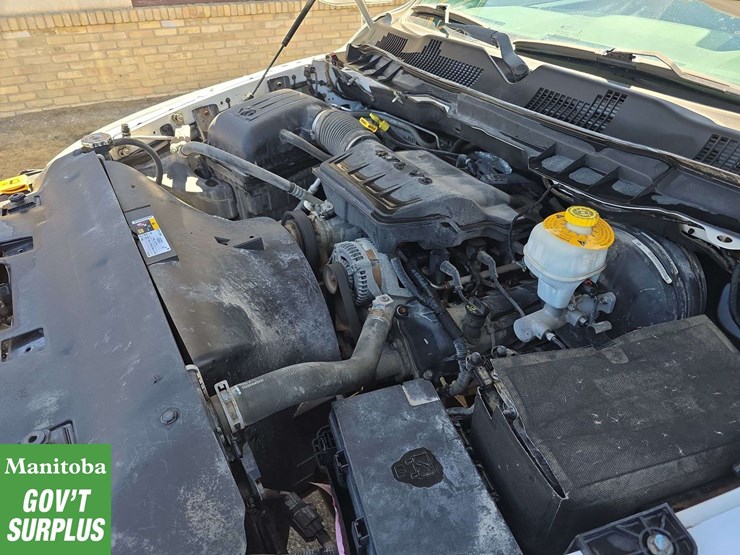 2013-dodge-1500-image-34