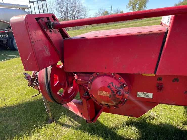 massey-ferguson-124-image-23