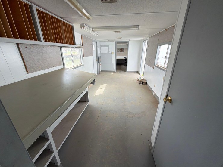mobile-office-trailer-image-25