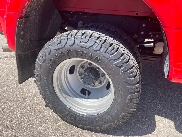 2020-ford-f350-xl-image-21
