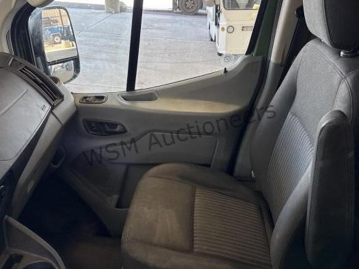 2018-ford-transit-image-31