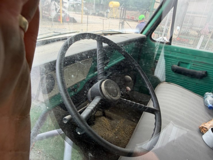 ford-600-image-42