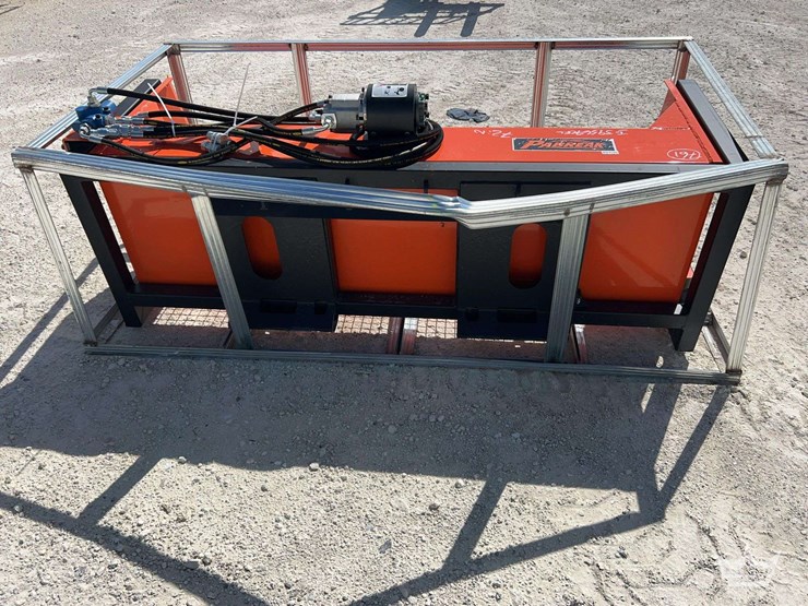 pabreak-72in-hydraulic-sharker/vibrating-screening-bucket-skid-steer-attachment-image-3