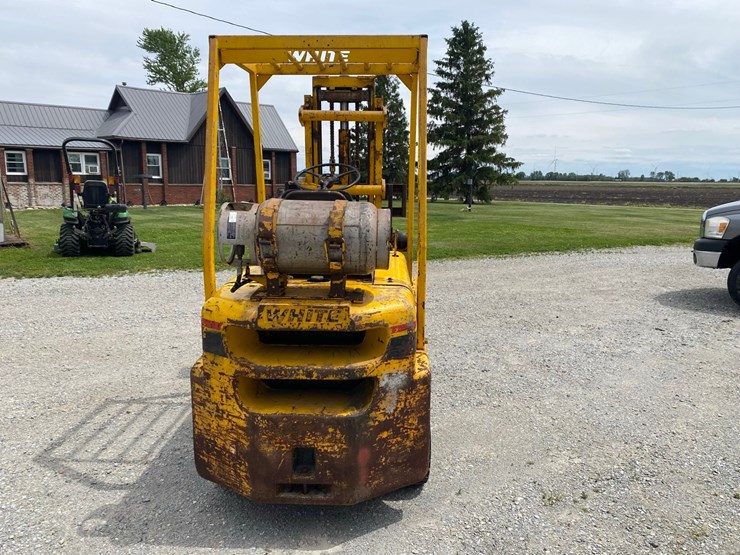 white-lp-gas-forklift.-image-4