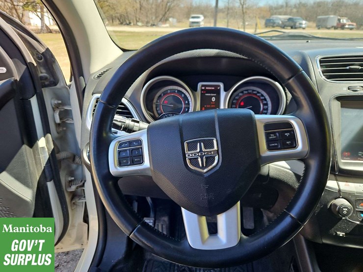 2012-dodge-journey-image-21