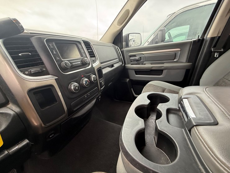 2013-dodge-ram-1500-image-48