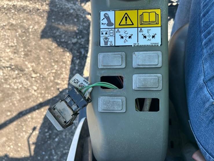 2019-bobcat-e35-image-25