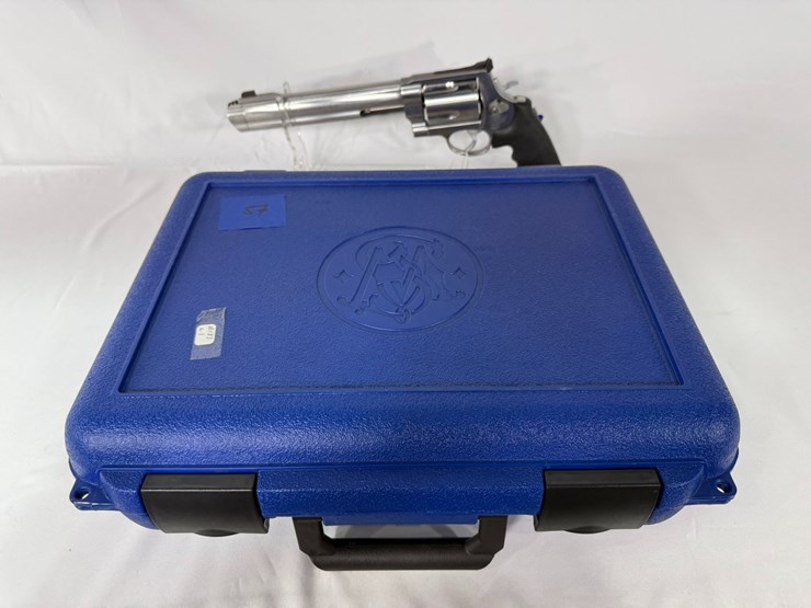 #57-•-smith-&-wesson-500-s&w-mag-revolver-chs8404-image-1