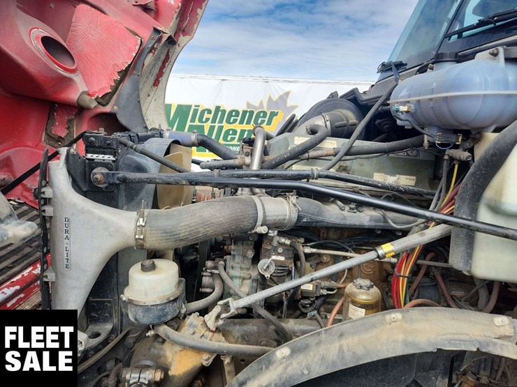 2005-freightliner-columbia-120-image-21