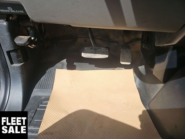 2017-ford-f550-image-35
