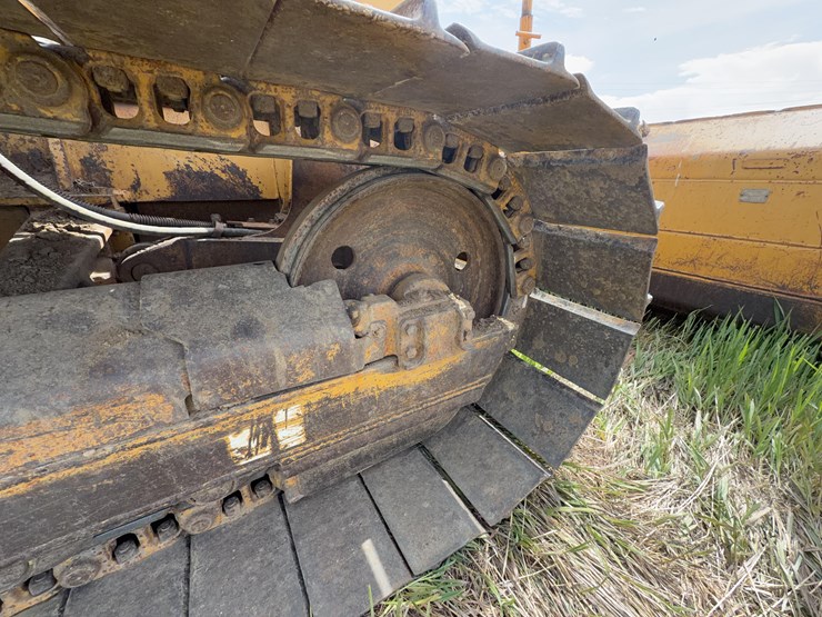 1995-caterpillar-d4c-image-18