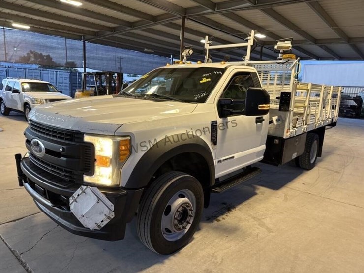 2017-ford-f550-image-4