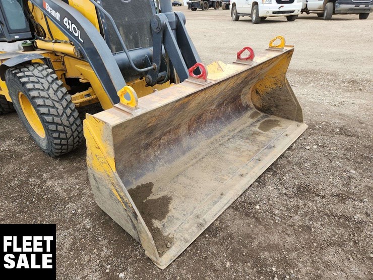 deere-410l-image-16