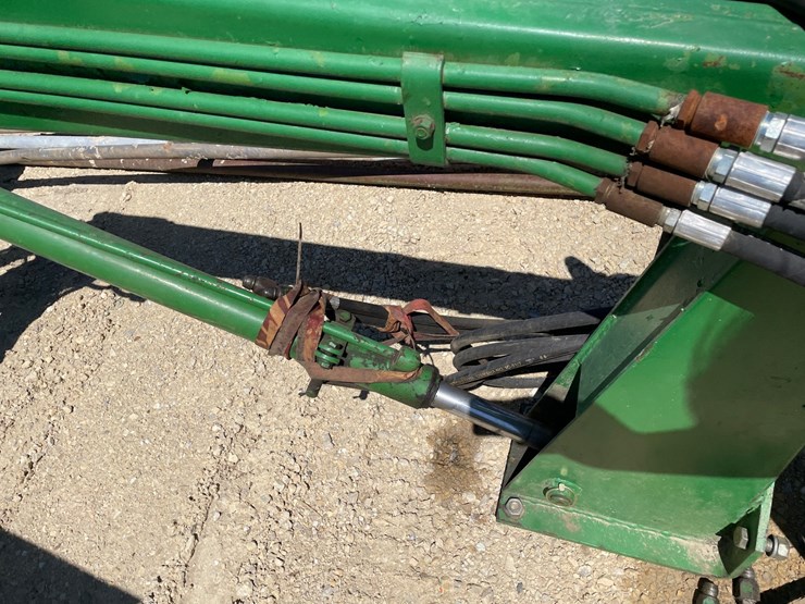 john-deere-148-image-9