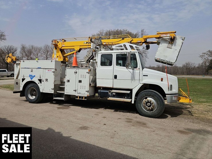 2002-freightliner-fl80-image-6