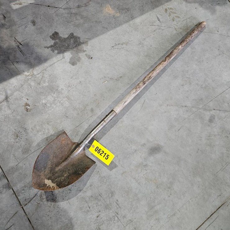 #6215 • Wood Handled Shovel
