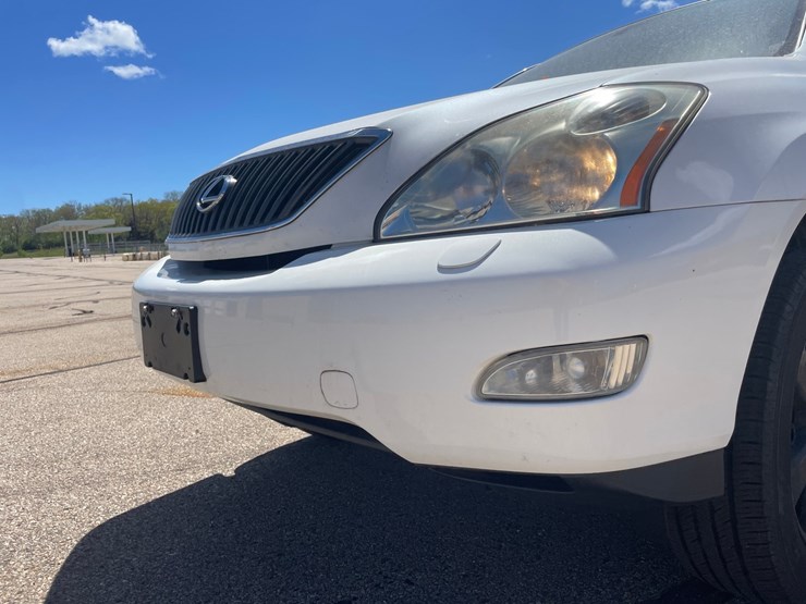 2004-lexus-rx330-image-12