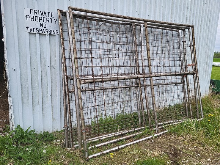 1500'-+/---of-deer/elk-fence-w/(4)-gates-image-12