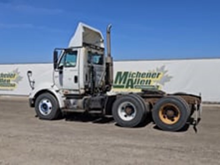 2004-international-transtar-8600-image-5