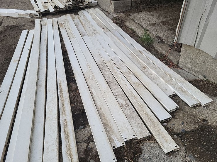 pvc-white-fence-w/post-image-11