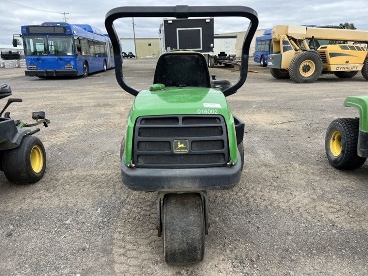 2000-john-deere-2500-image-3