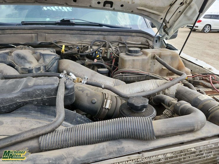 2011-ford-f550-image-33