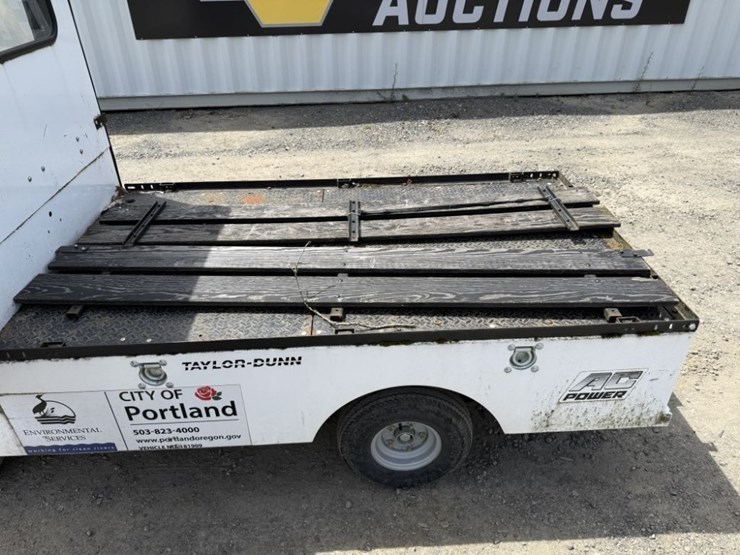 2019-taylor-dunn-bigfoot-electric-utility-cart-image-19